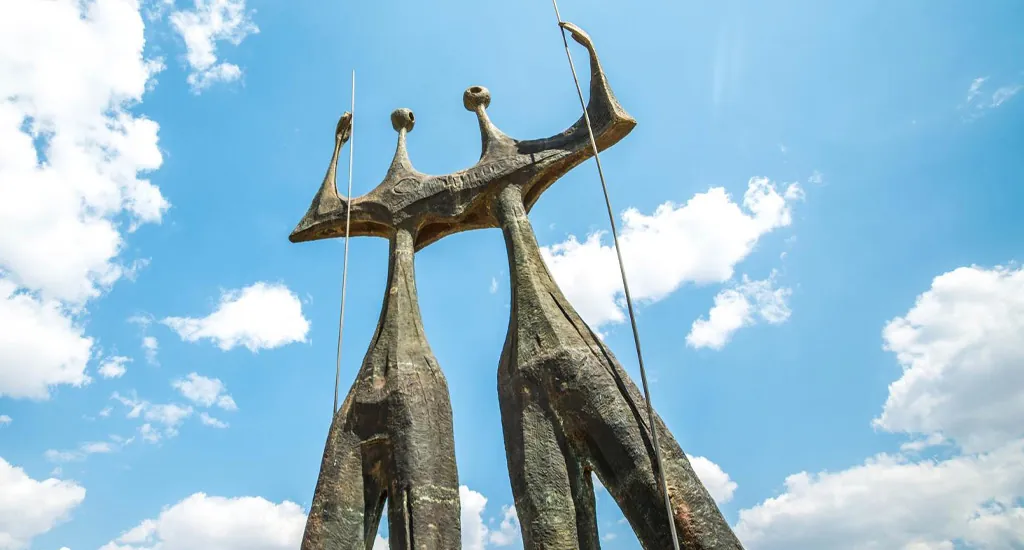 pic Monumento Candangos Passeios Brasília
